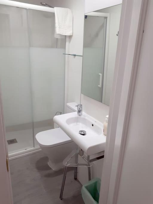 Acogedor Y Centrico Con Parking Apartment Granada Exterior photo