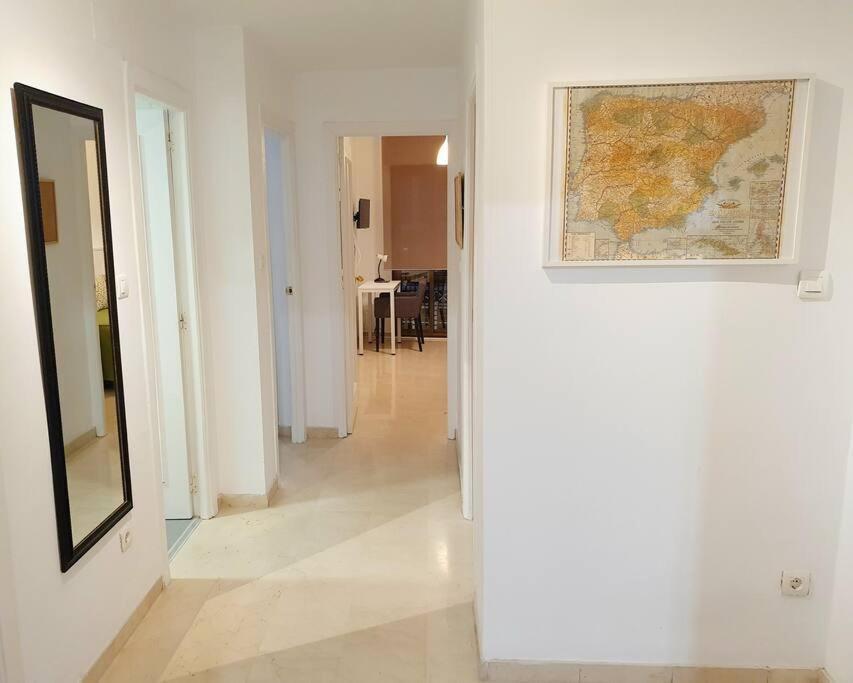 Acogedor Y Centrico Con Parking Apartment Granada Exterior photo
