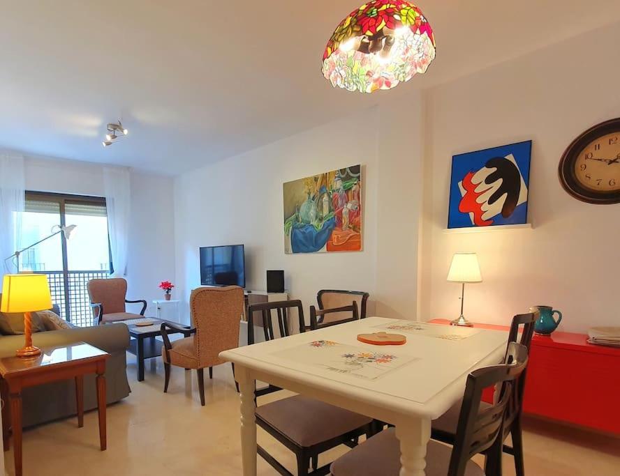 Acogedor Y Centrico Con Parking Apartment Granada Exterior photo